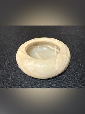 Vintage Carved Cream Onyx Decorative Bowl / Ashtray Retro 60s 70s